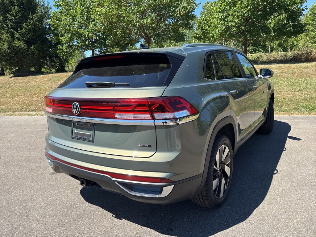 New 2025 Volkswagen Atlas Cross Sport SE image 3