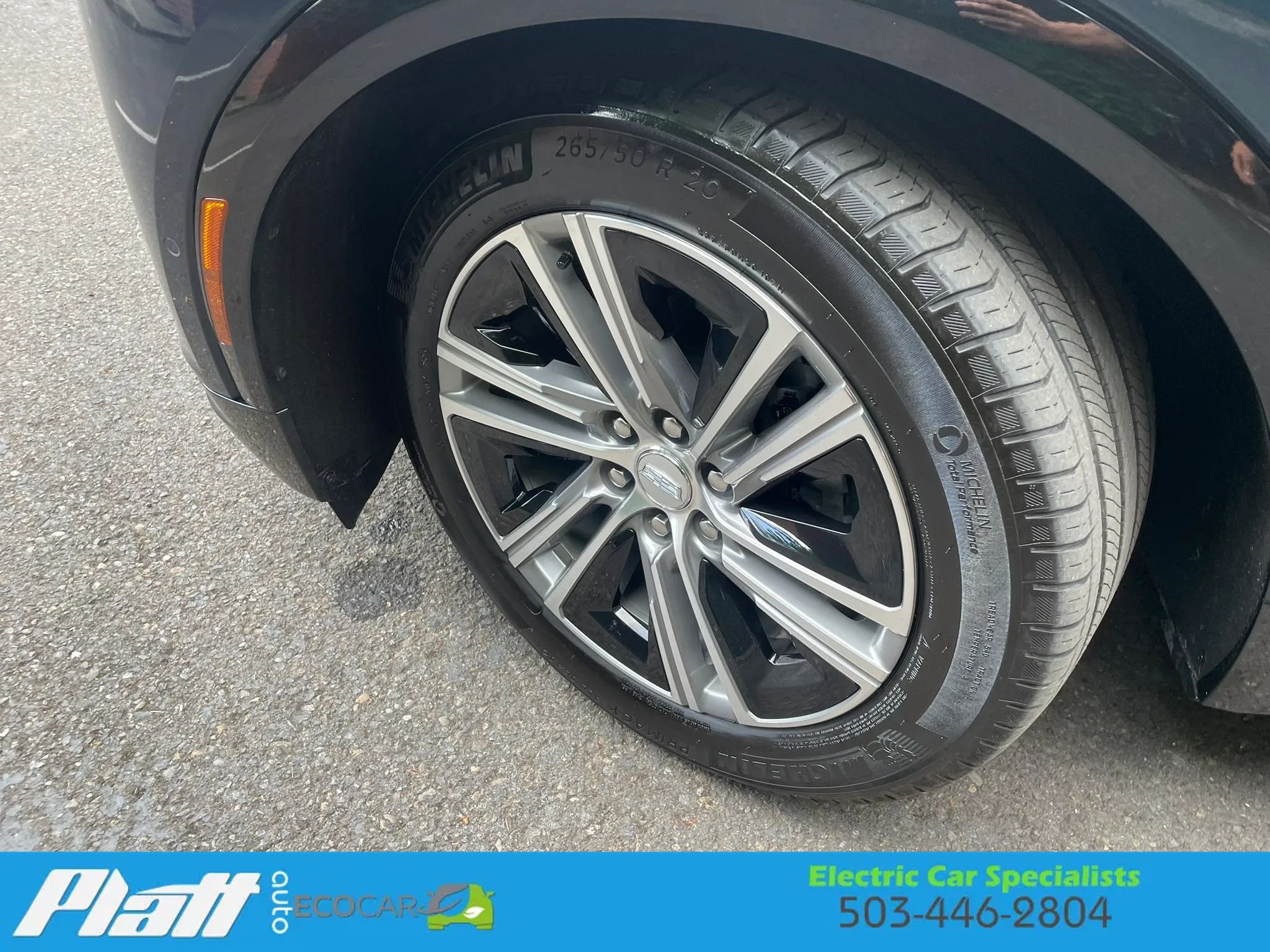 Used 2024 Cadillac Lyriq Luxury AWD/4WD image 19