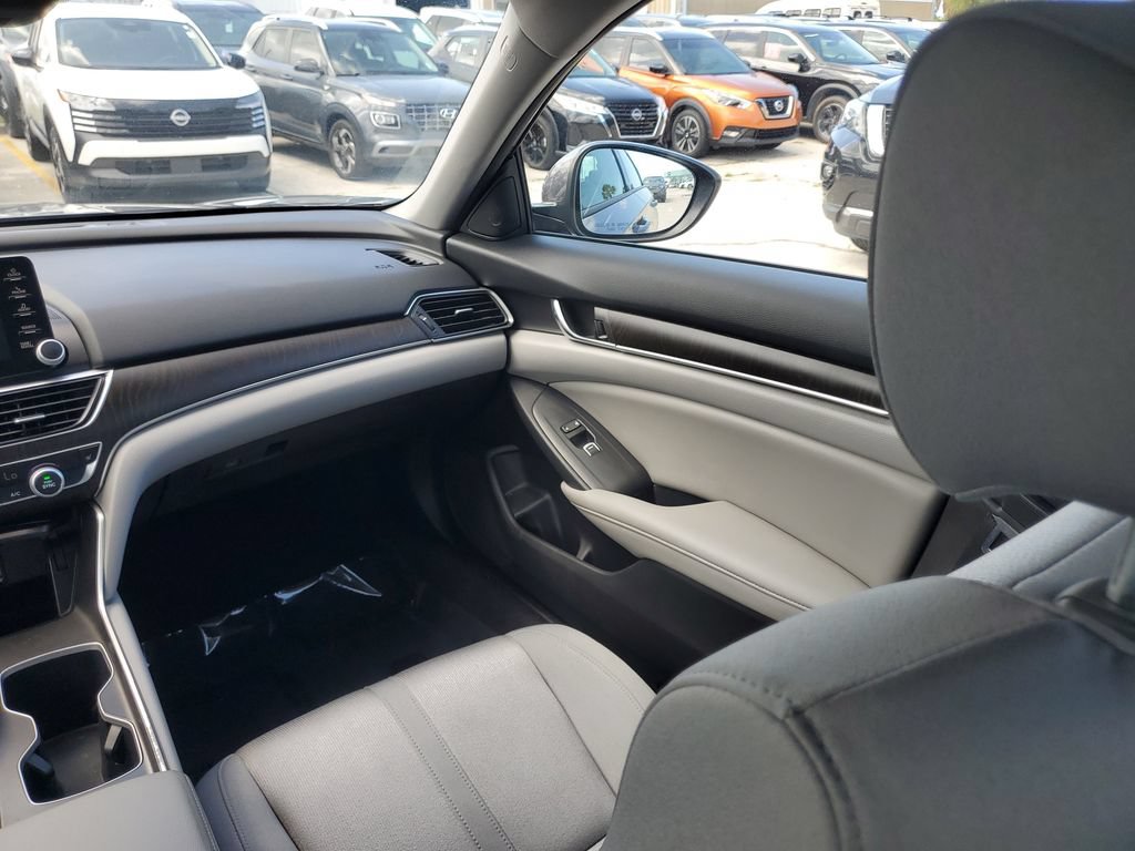 Used 2020 Honda Accord EX image 23