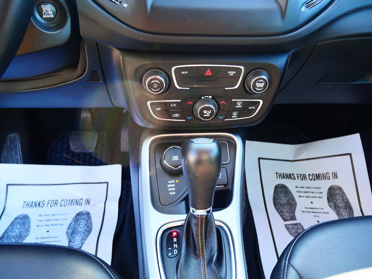 Used 2019 Jeep Compass Latitude w/ Popular Equipment Group AWD/4WD image 13