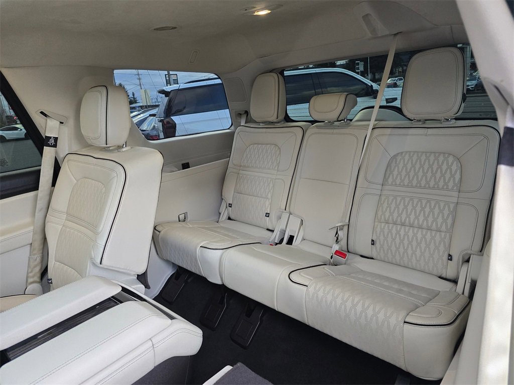 Used 2019 Lincoln Navigator Black Label w/ Cargo Package image 18