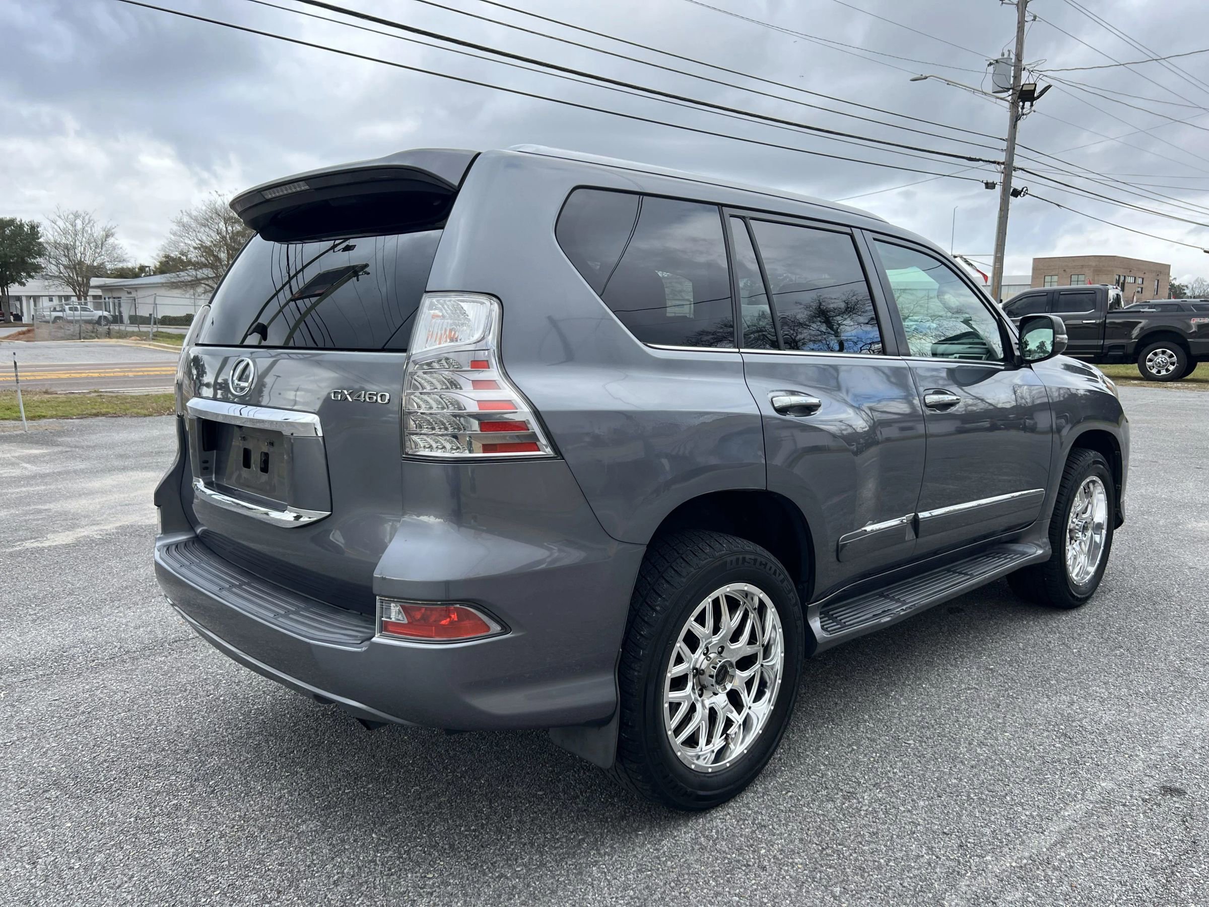 Used 2015 Lexus GX 460 image 9