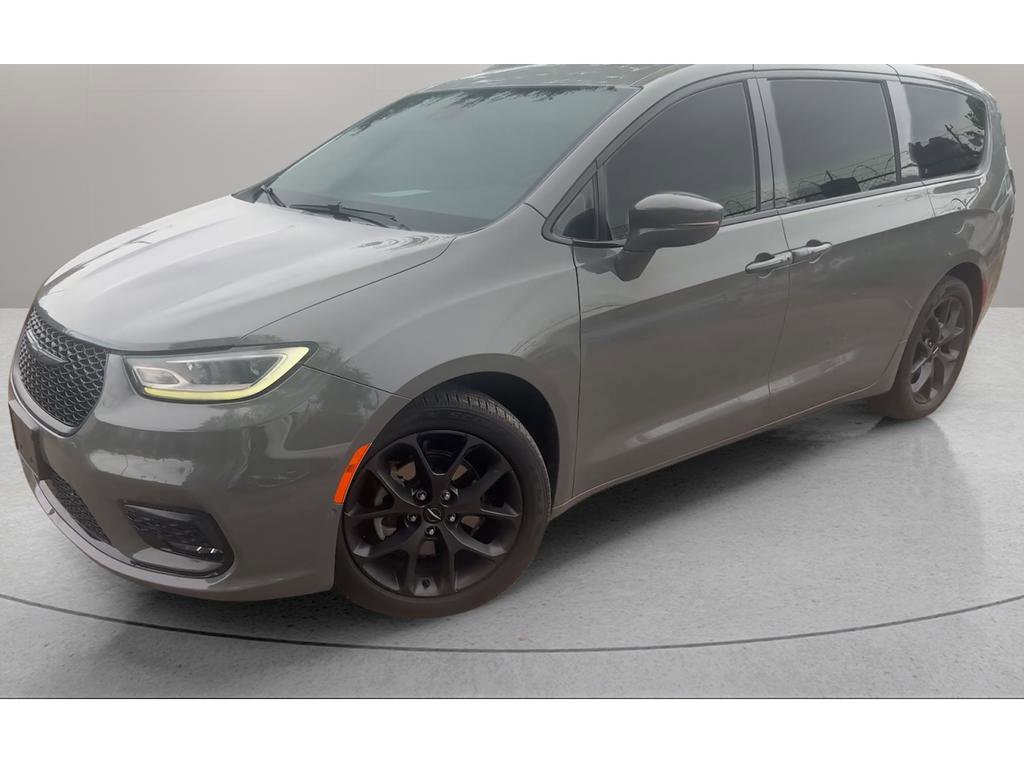 Used 2021 Chrysler Pacifica Touring-L w/ Premium & Safety Sphere Group