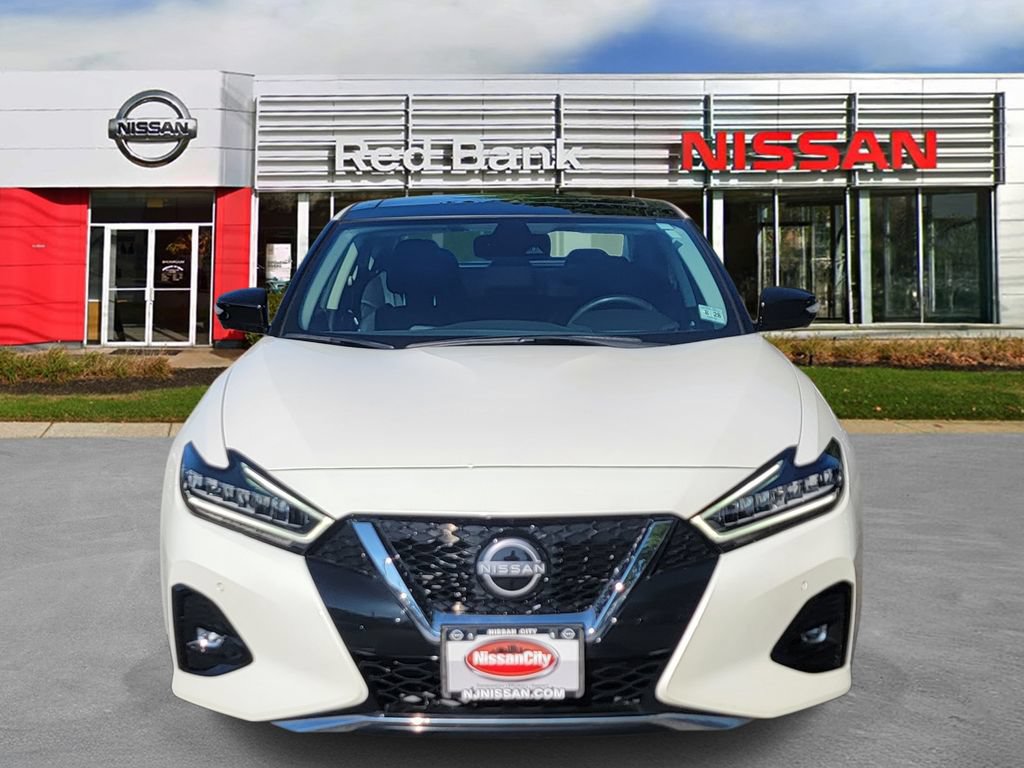 Used 2023 Nissan Maxima Platinum w/ Sport Mat Group FWD image 2