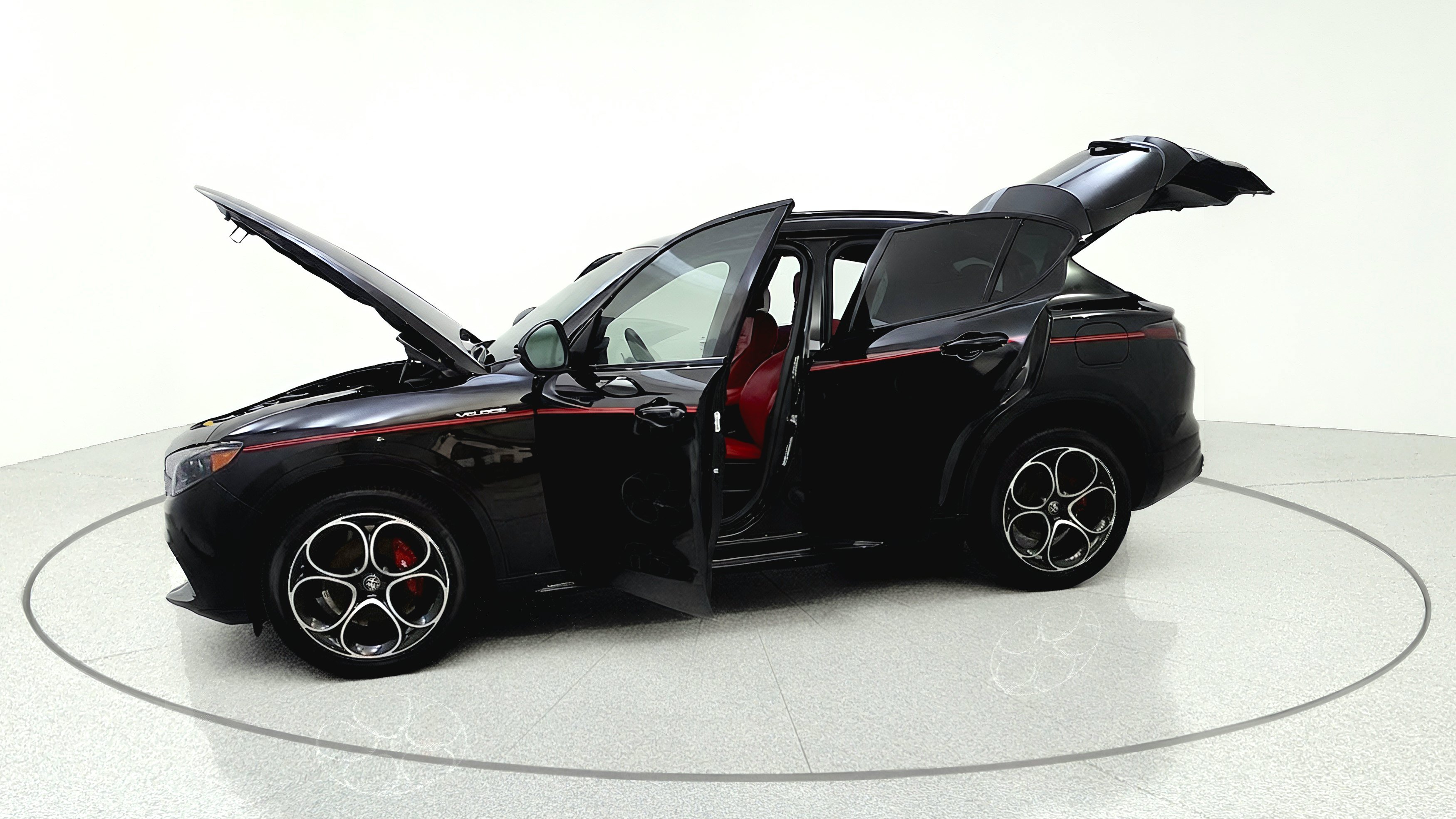 Used 2024 Alfa Romeo Stelvio Veloce AWD/4WD image 10