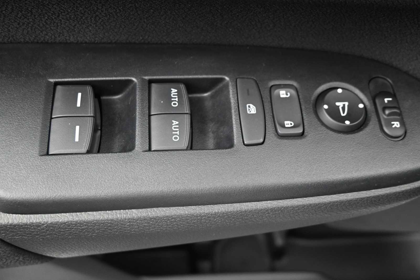 Used 2022 Honda CR-V EX image 9