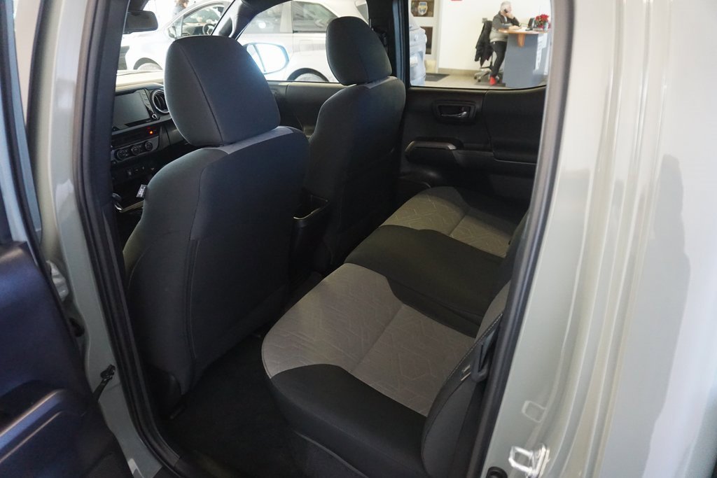 Used 2023 Toyota Tacoma TRD Off-Road image 19