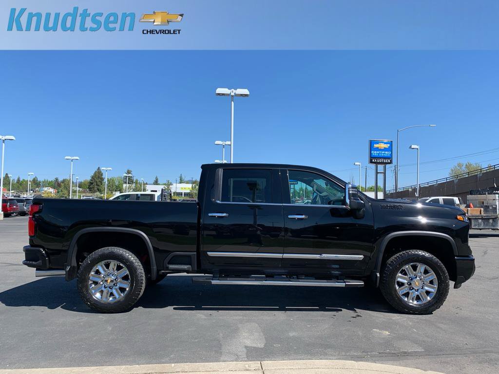 New 2026 Chevrolet Silverado 2500 High Country w/ Technology Package AWD/4WD image 8