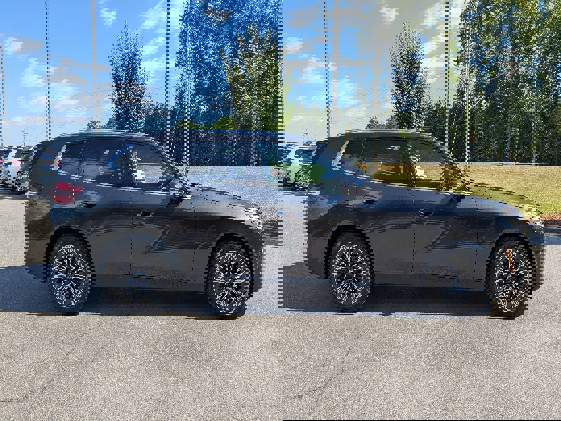 New 2026 BMW X3 xDrive30 w/ Premium Package image 2