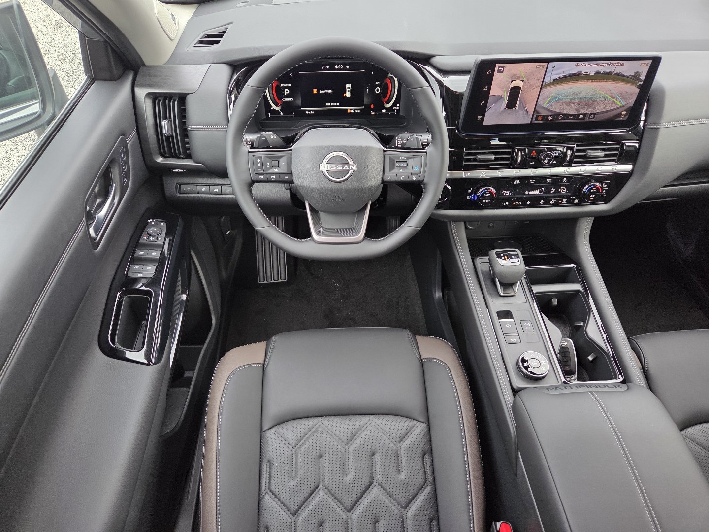 New 2026 Nissan Pathfinder Platinum AWD/4WD image 5