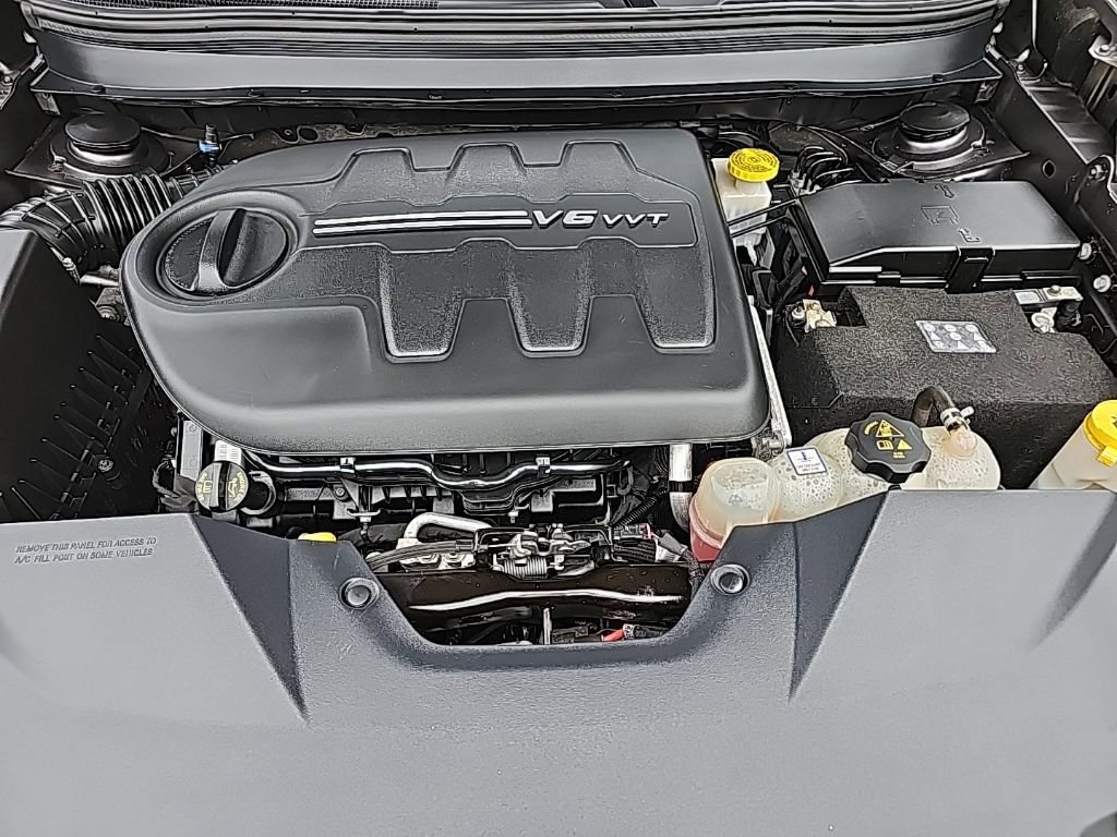 Used 2019 Jeep Cherokee Trailhawk image 39