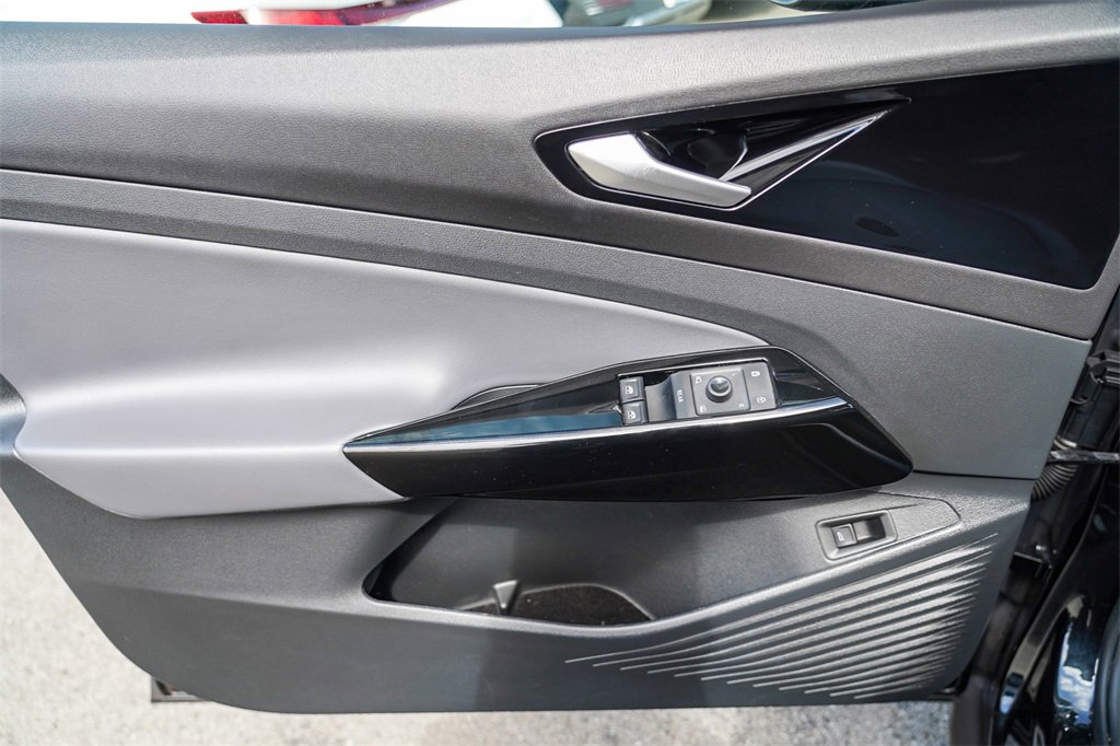 Used 2021 Volkswagen ID.4 Pro S image 21