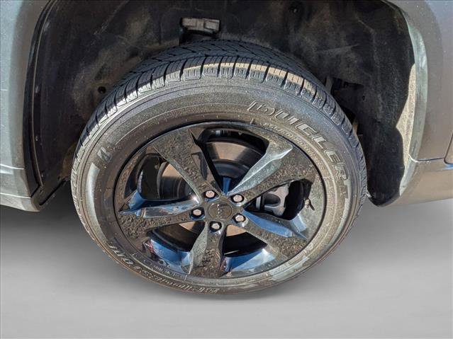 Used 2022 Jeep Grand Cherokee L Limited image 9