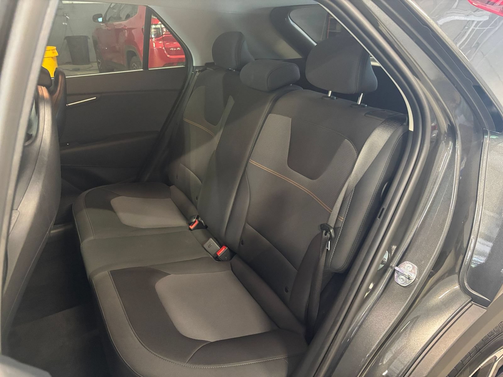 Used 2026 Kia Niro LX FWD image 35