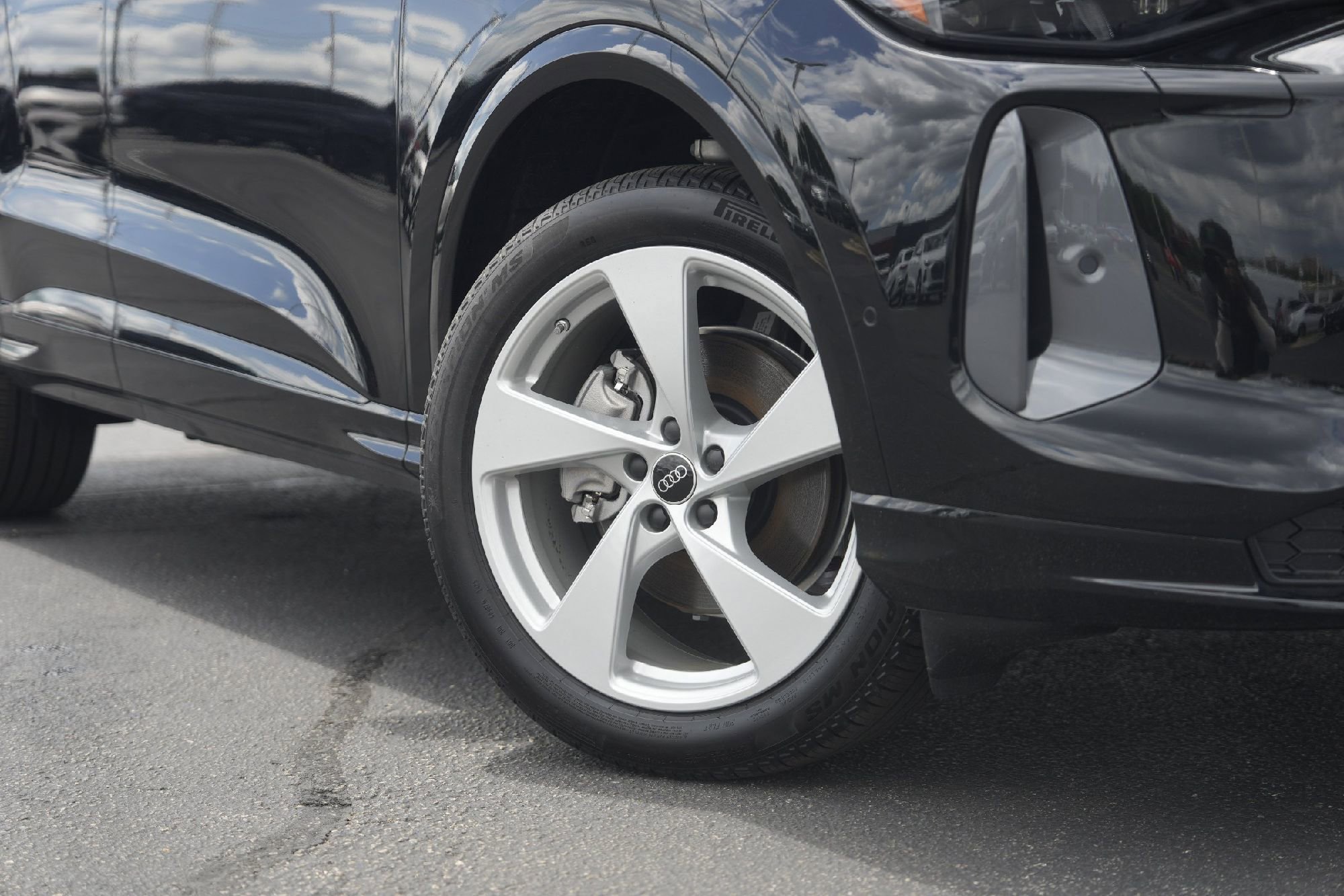 New 2025 Audi Q5 Premium Plus image 2