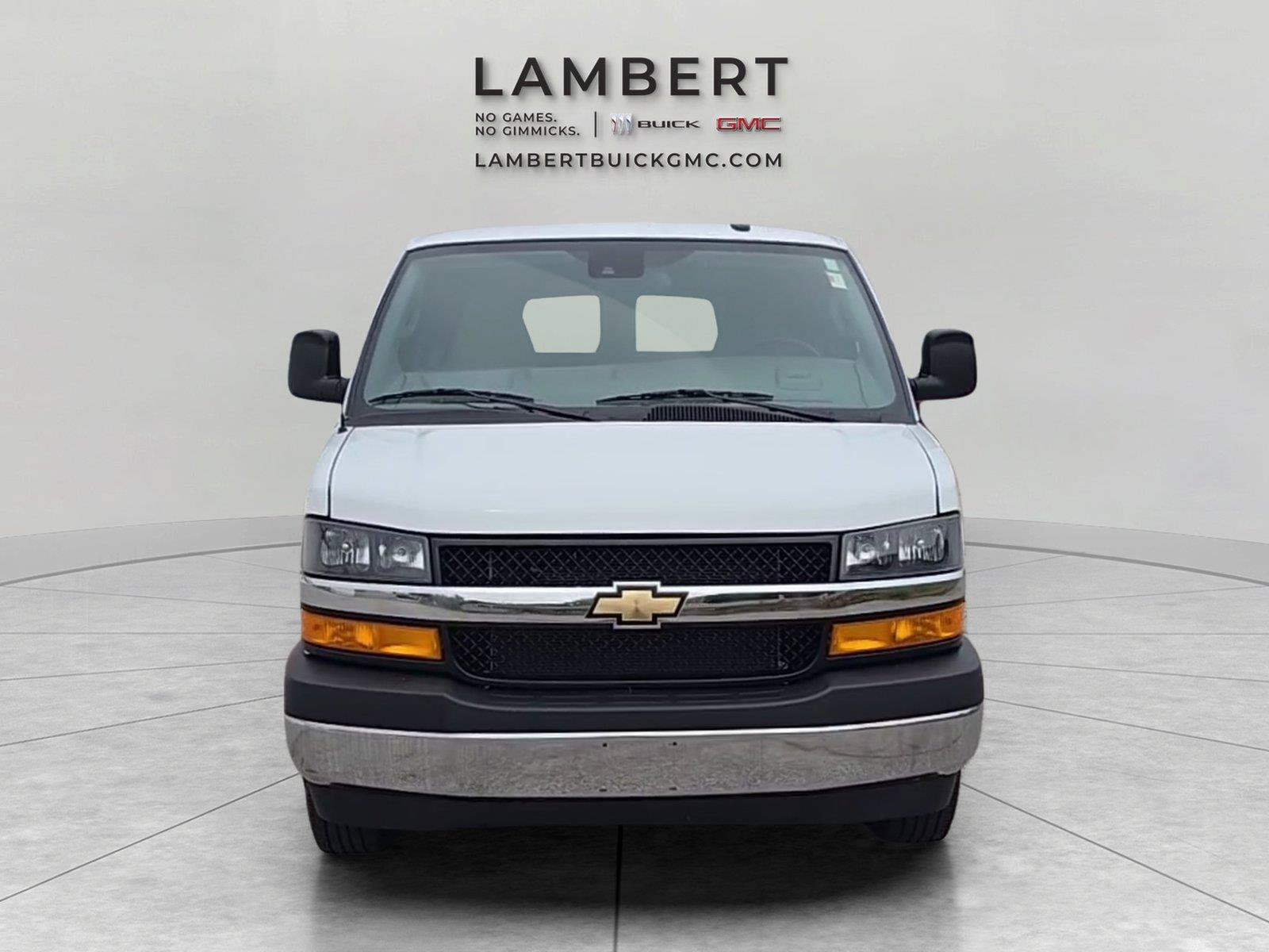 Used 2025 Chevrolet Express 3500 LT w/ LT Preferred Equipment Group RWD image 8