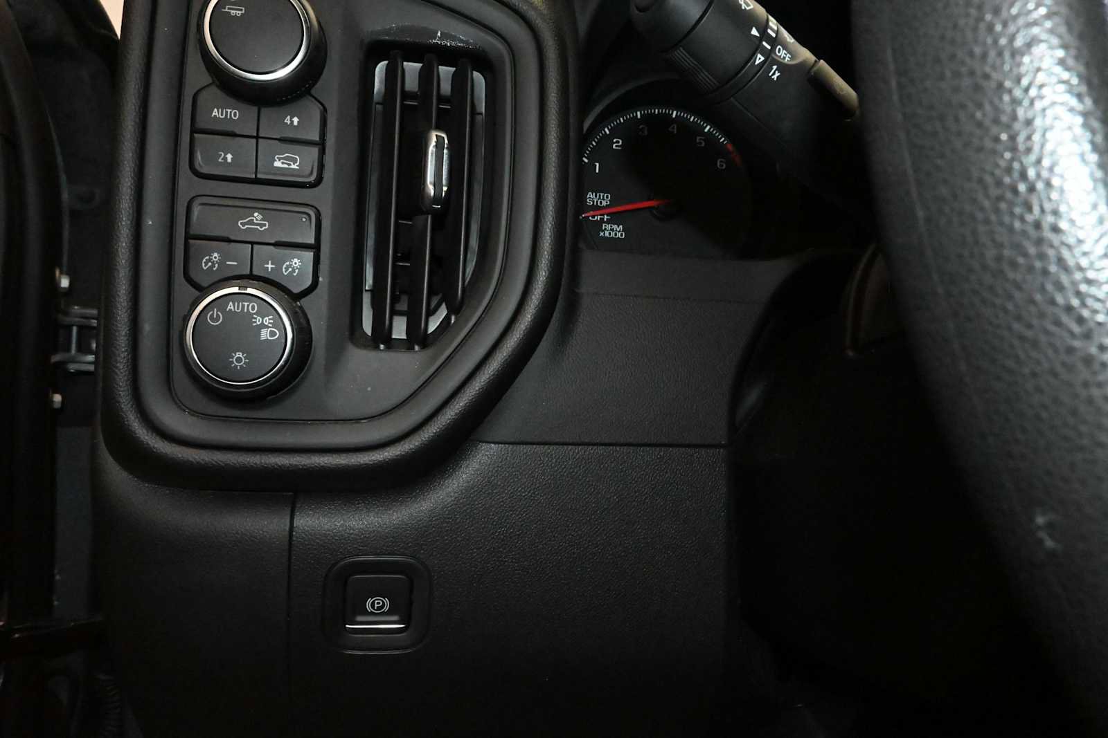 Used 2024 Chevrolet Silverado 1500 Custom AWD/4WD image 13