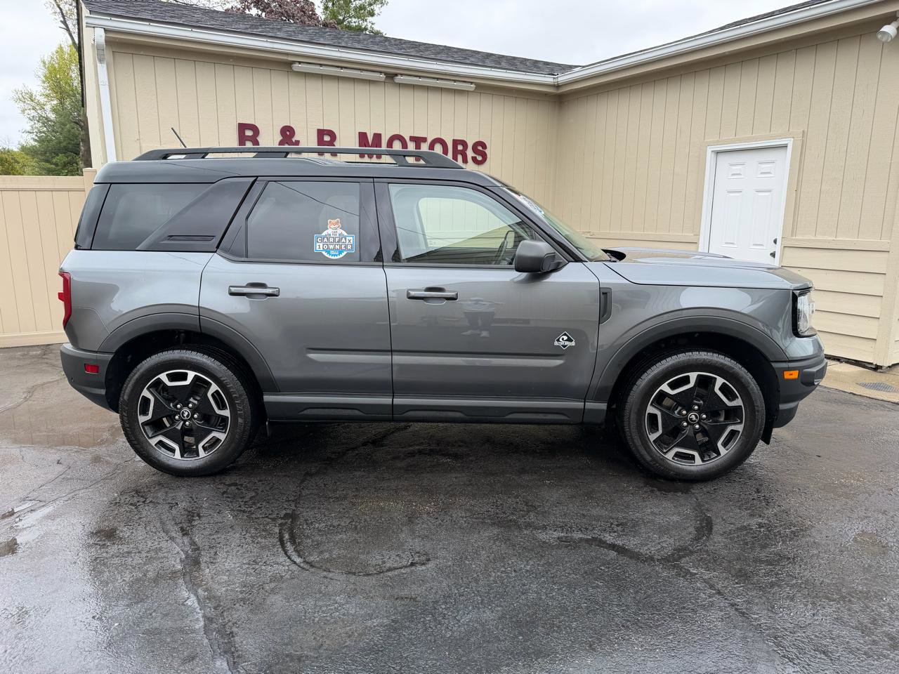 Used 2022 Ford Bronco Sport Outer Banks AWD/4WD image 2