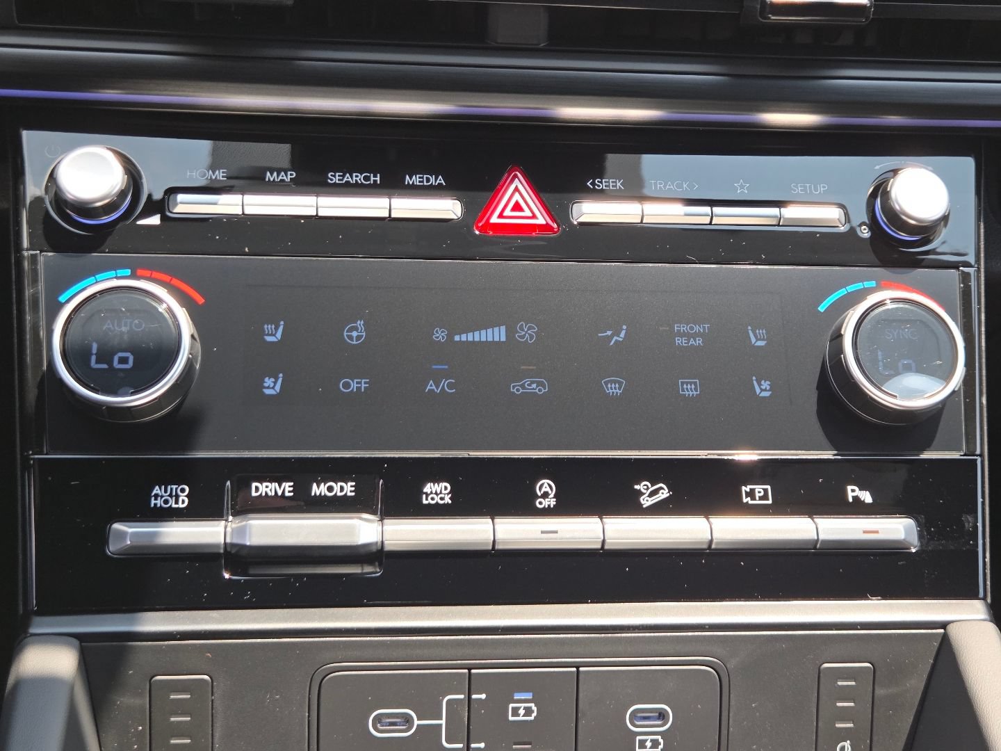 New 2026 Hyundai Santa Fe Calligraphy AWD/4WD image 41