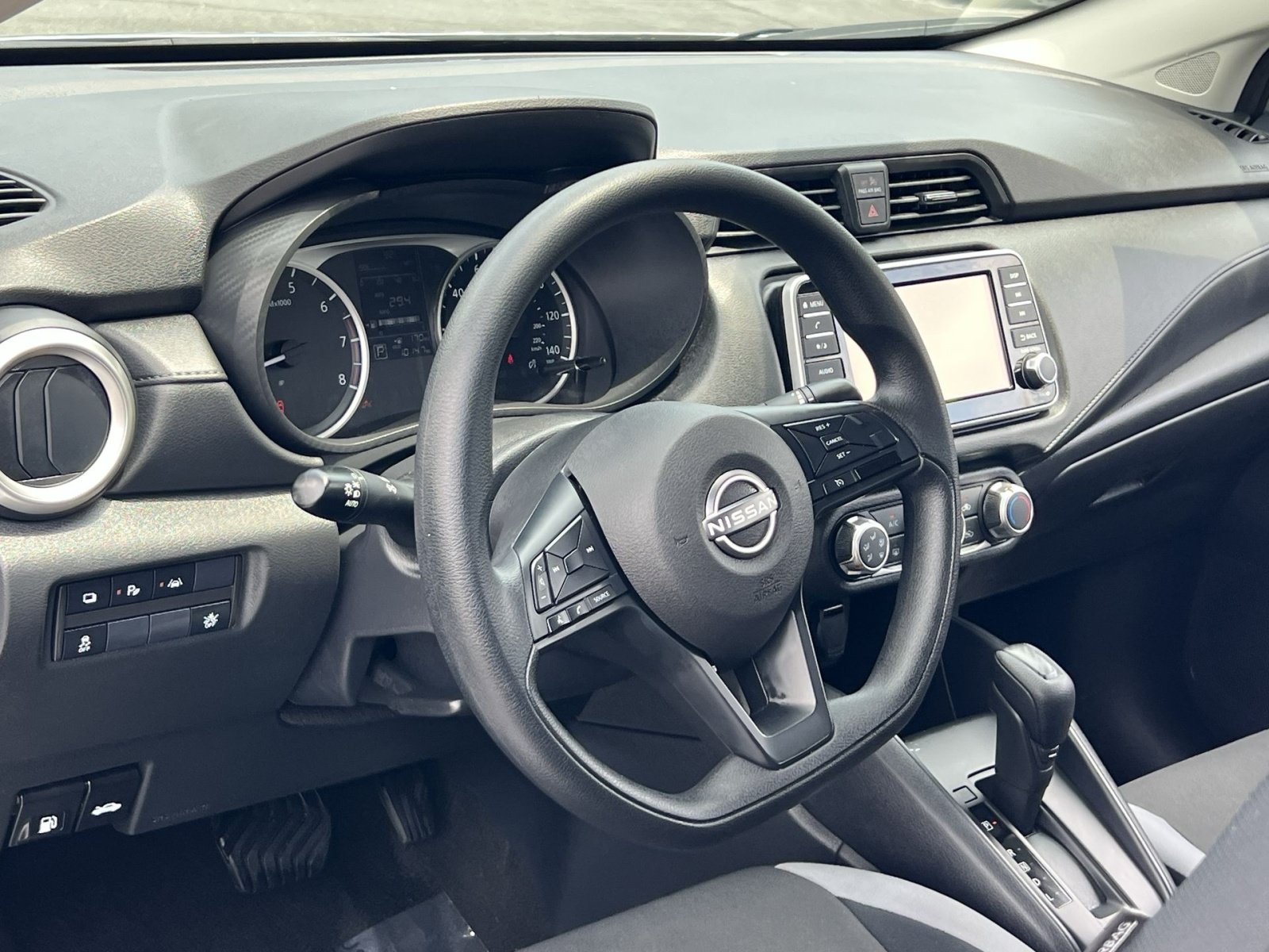 Used 2025 Nissan Versa S FWD image 15