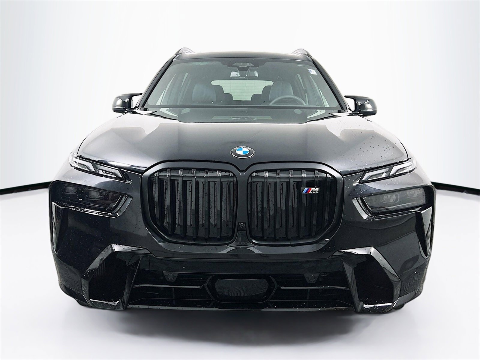 New 2026 BMW X7 M60i image 2