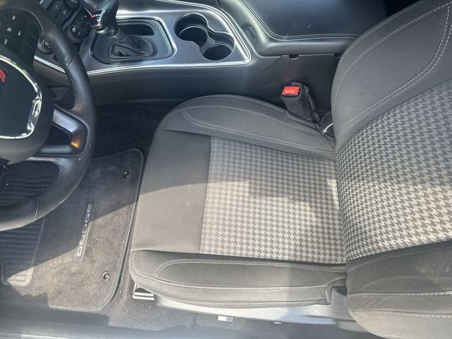 Used 2017 Dodge Challenger R/T w/ Blacktop Package RWD image 19