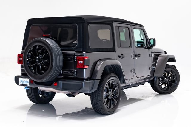 Used 2024 Jeep Wrangler Unlimited Sahara AWD/4WD image 32