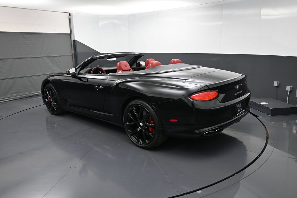 Certified 2023 Bentley Continental GT V8 AWD/4WD image 32