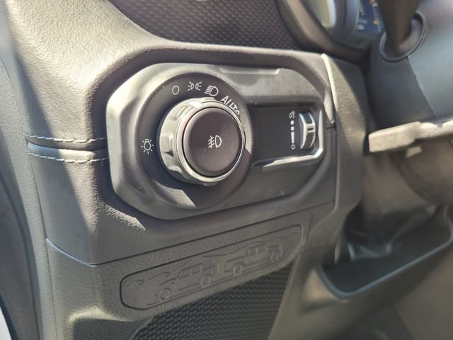 Used 2025 Jeep Wrangler Unlimited Rubicon AWD/4WD image 19