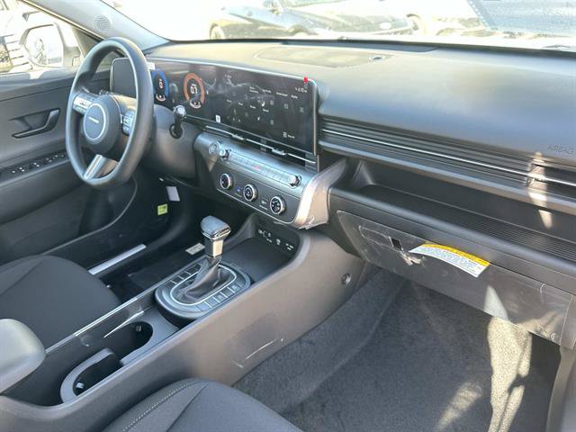 New 2027 Hyundai Kona SE FWD image 27