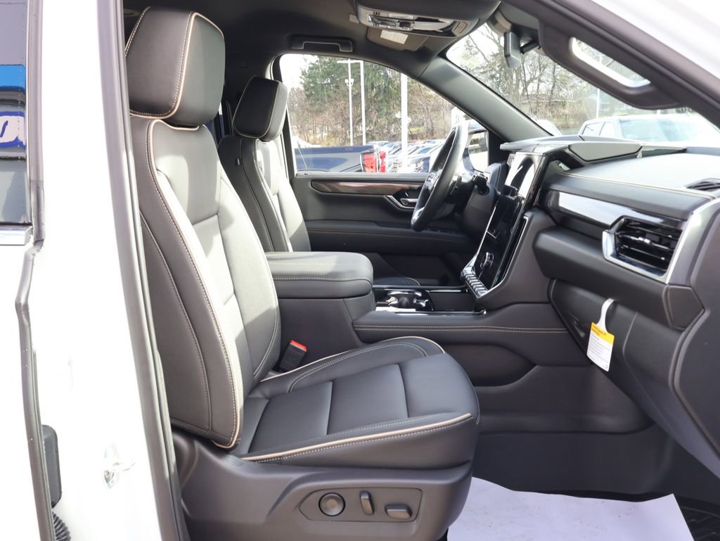 New 2026 GMC Yukon XL Elevation w/ LPO, Elevation Black Package image 42