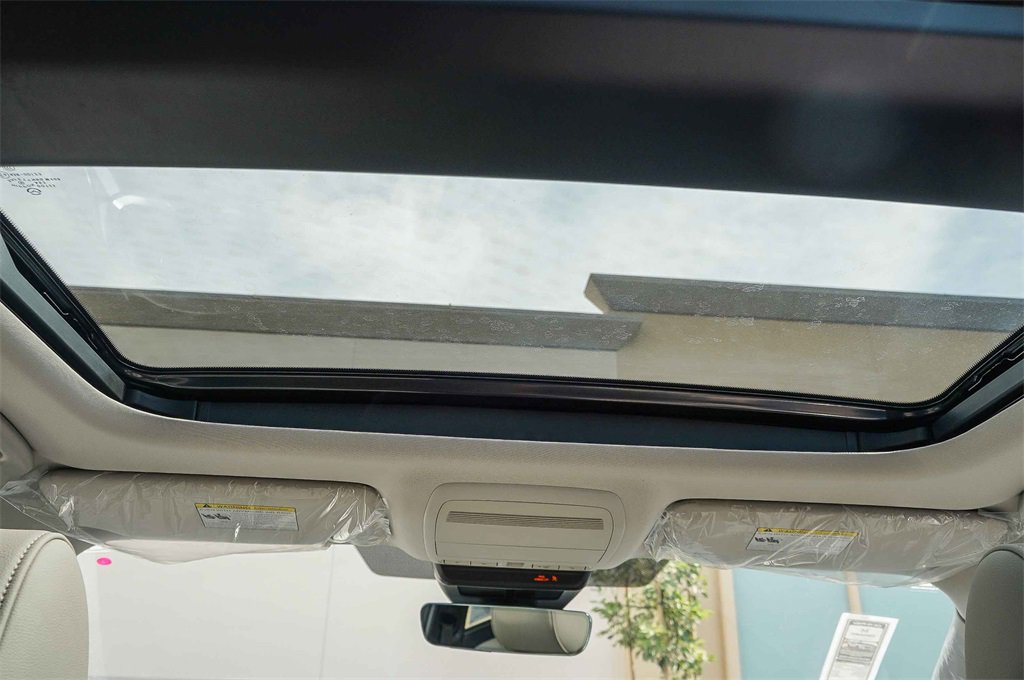 New 2025 MAZDA CX-70 Plug-In Hybrid w/ Premium Pkg image 18