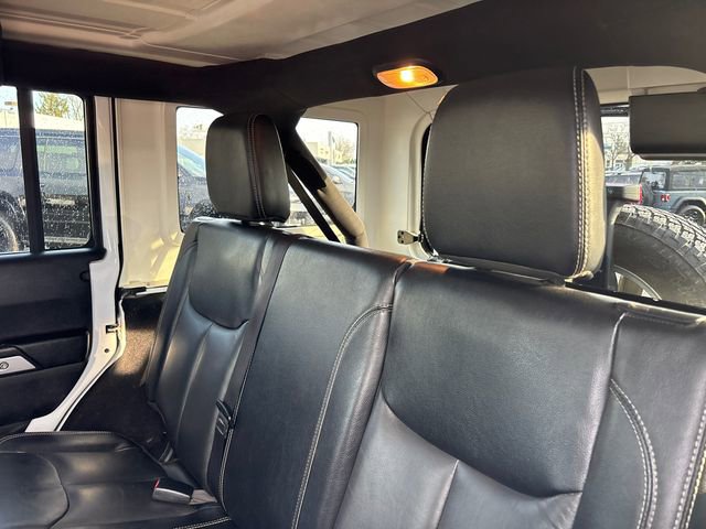 Used 2018 Jeep Wrangler Unlimited Sahara w/ Connectivity Group image 3