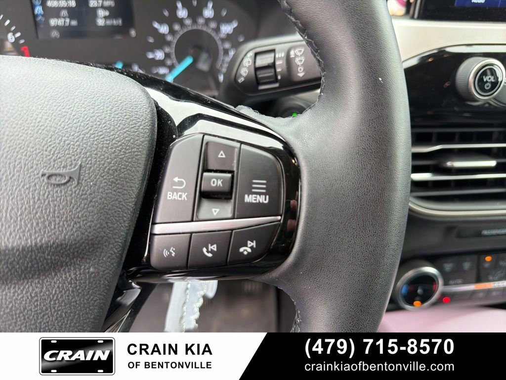 Used 2022 Ford Escape SEL image 18