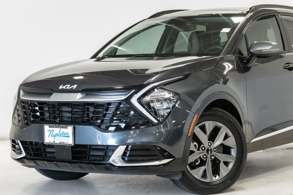 Used 2023 Kia Sportage SX image 2