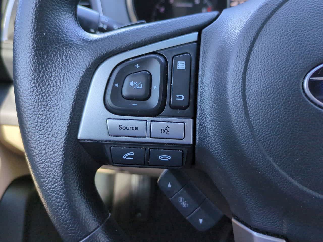 Used 2017 Subaru Outback 2.5i AWD/4WD image 22