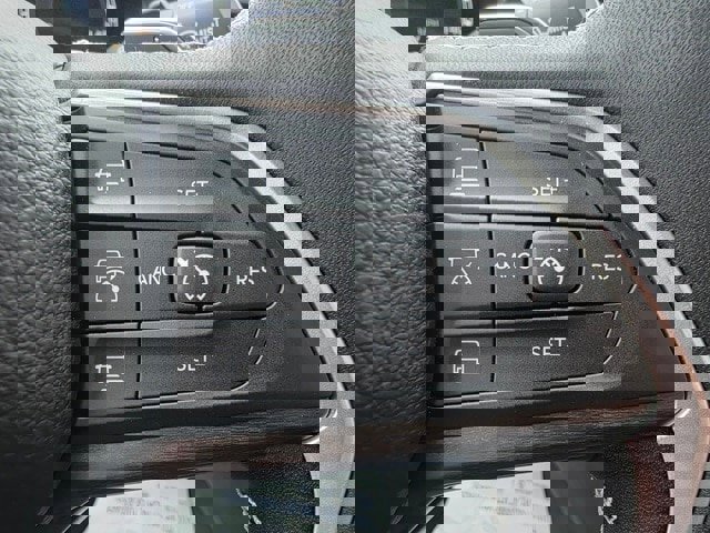 New 2025 Jeep Grand Cherokee L Limited w/ Trailer Tow Package image 19