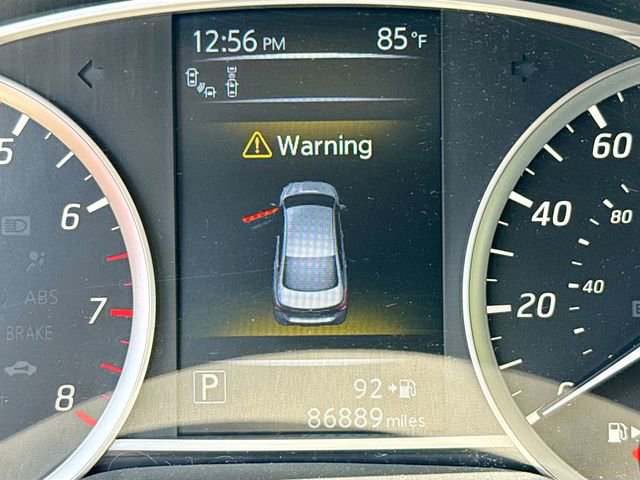 Used 2017 Nissan Sentra SR w/ SR Premium Technology Package FWD image 10