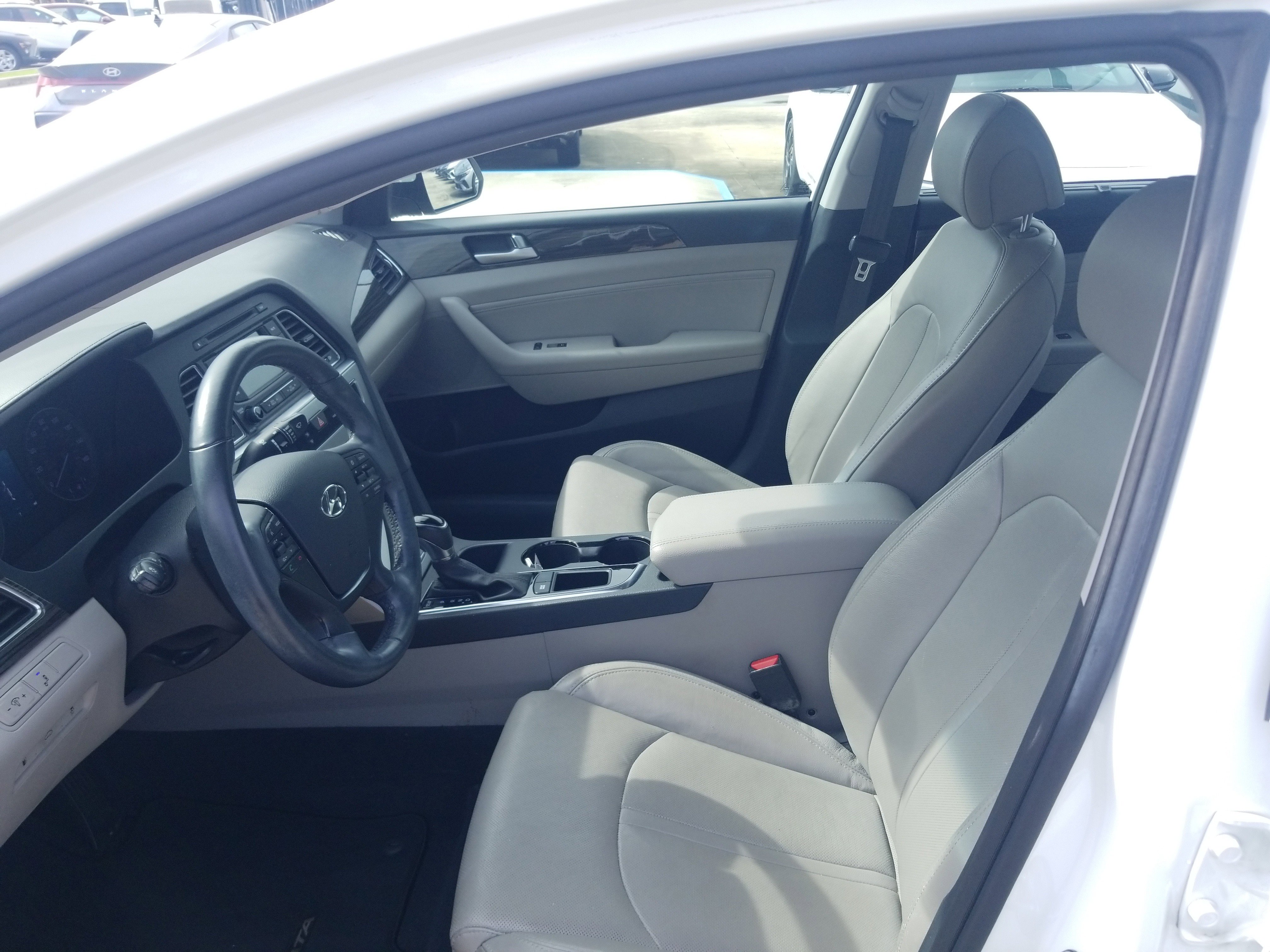 Used 2015 Hyundai Sonata Limited FWD image 10