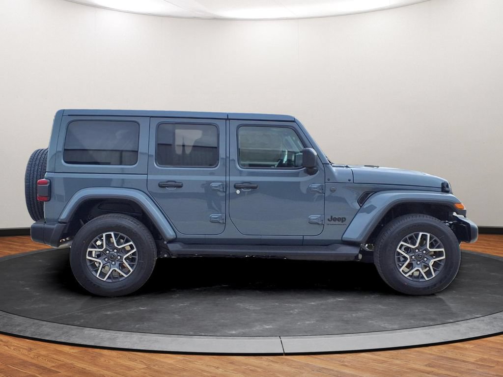 New 2026 Jeep Wrangler Unlimited Sahara w/ Safety Group AWD/4WD image 15
