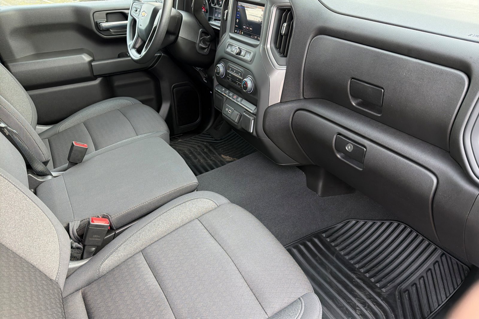 Used 2025 Chevrolet Silverado 1500 Custom w/ LPO, Dark Essentials Package image 12