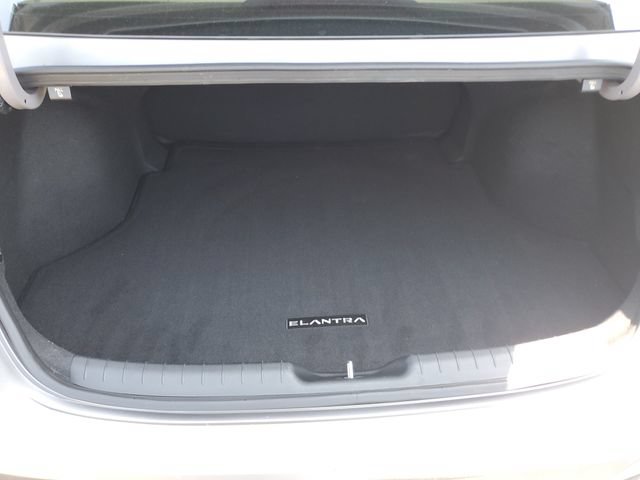 Certified 2023 Hyundai Elantra SEL FWD image 7
