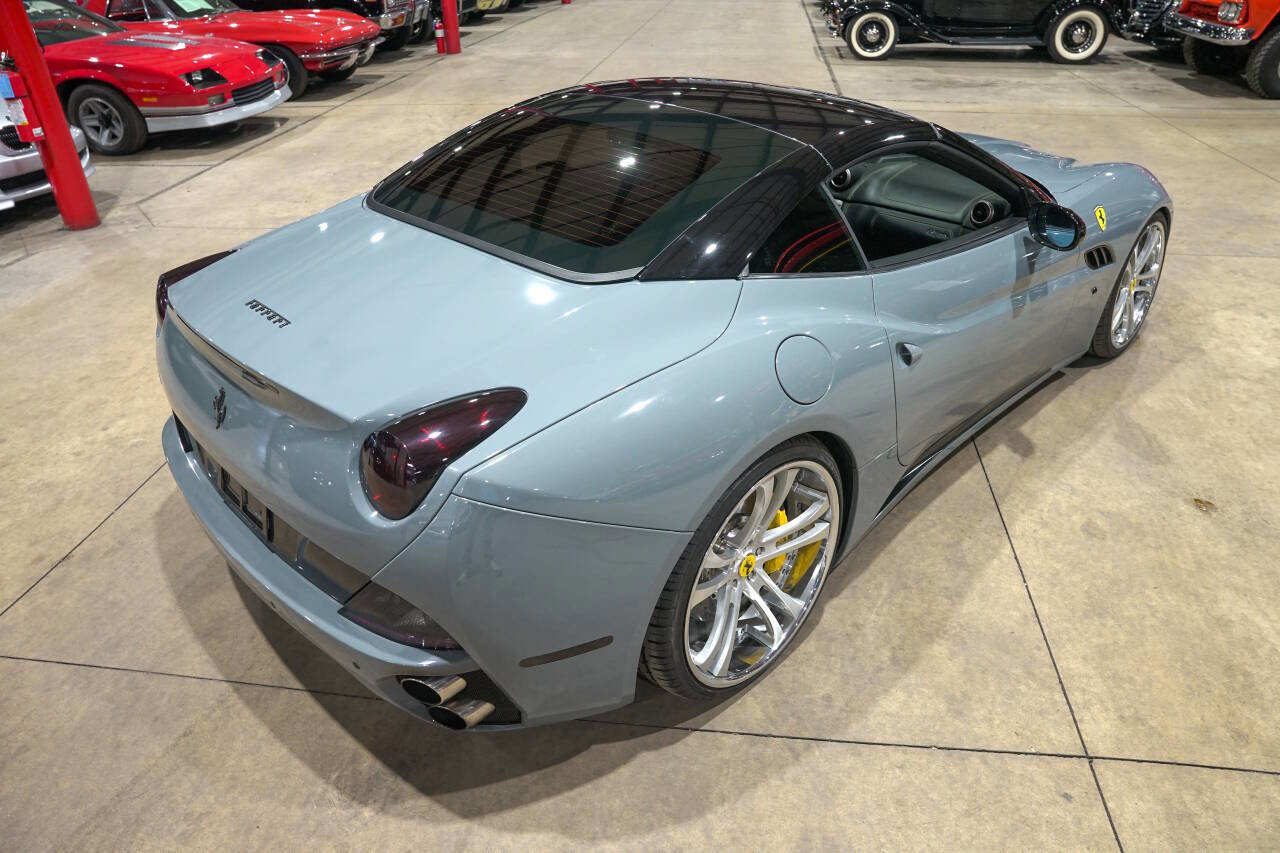 Used 2010 Ferrari California image 28