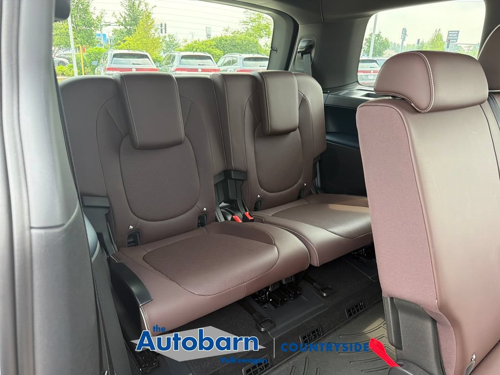 Certified 2025 Volkswagen ID. Buzz Pro S RWD image 25