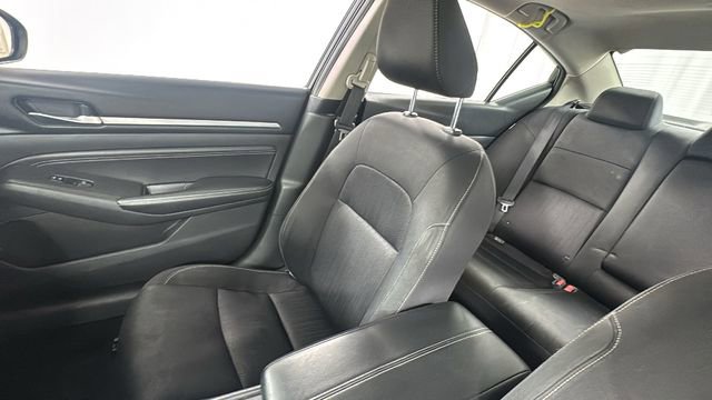 Used 2019 Nissan Altima 2.5 SV image 13