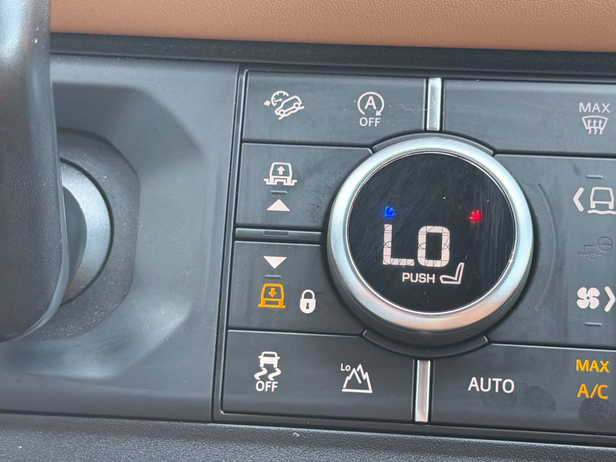 Used 2023 Land Rover Defender 110 X AWD/4WD image 30