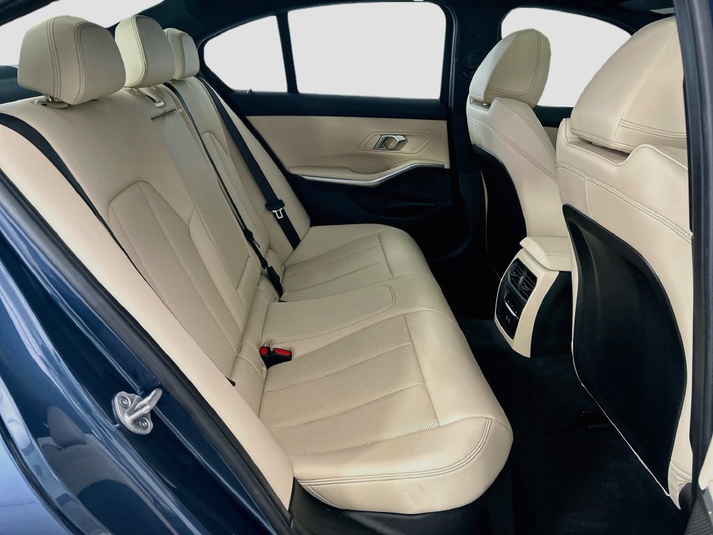 Certified 2026 BMW 330i Sedan w/ M Sport Package RWD image 21