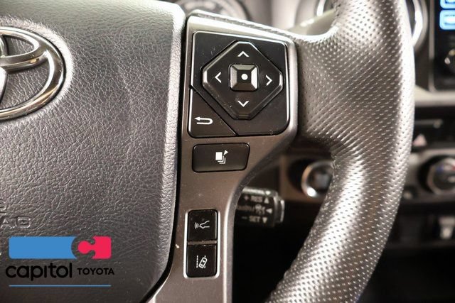 Used 2019 Toyota Tacoma TRD Off-Road w/ TRD Premium Off Road Package AWD/4WD image 19
