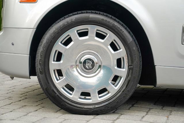 Used 2013 Rolls-Royce Phantom Sedan image 14