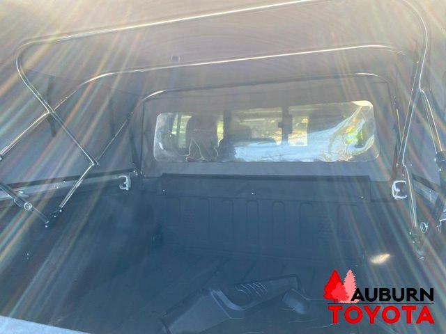 Used 2021 Jeep Gladiator Rubicon AWD/4WD image 11